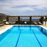 Nicolas Aparthotel