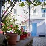 Nicolas Aparthotel 3*