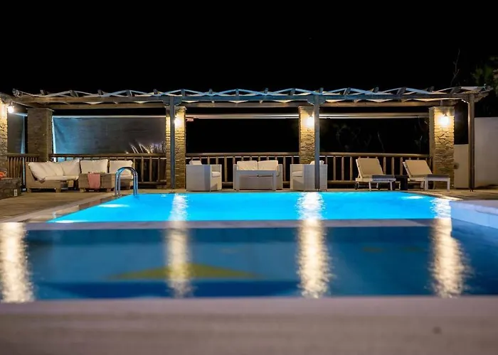 Nicolas Aparthotel 3*