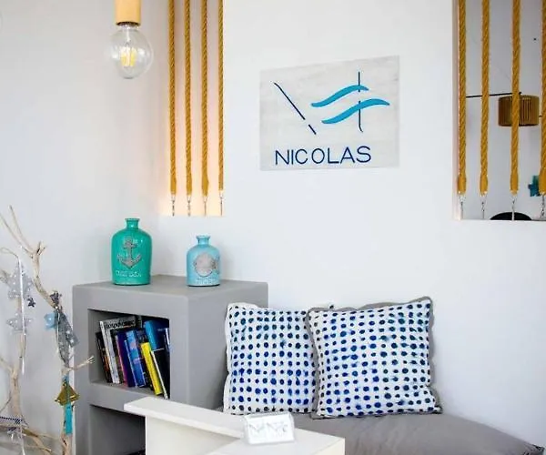 Nicolas Aparthotel 3*